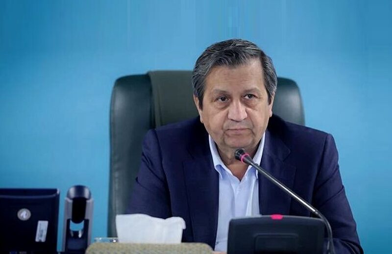 همتی: قدرت تامین ارزی بانک مرکزی با آزادسازی منابع افزایش می‌یابد