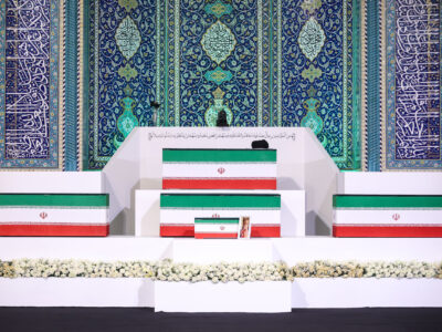 ادای احترام هیات‌های بین‌المللی به پیکر رهبر شهید انقلاب ایران – جمهور نیوز