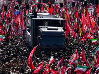 تشییع تاریخی پیکر رهبر شهید انقلاب در تهران؛ جلوه‌ای از وفاداری و حماسه ملی