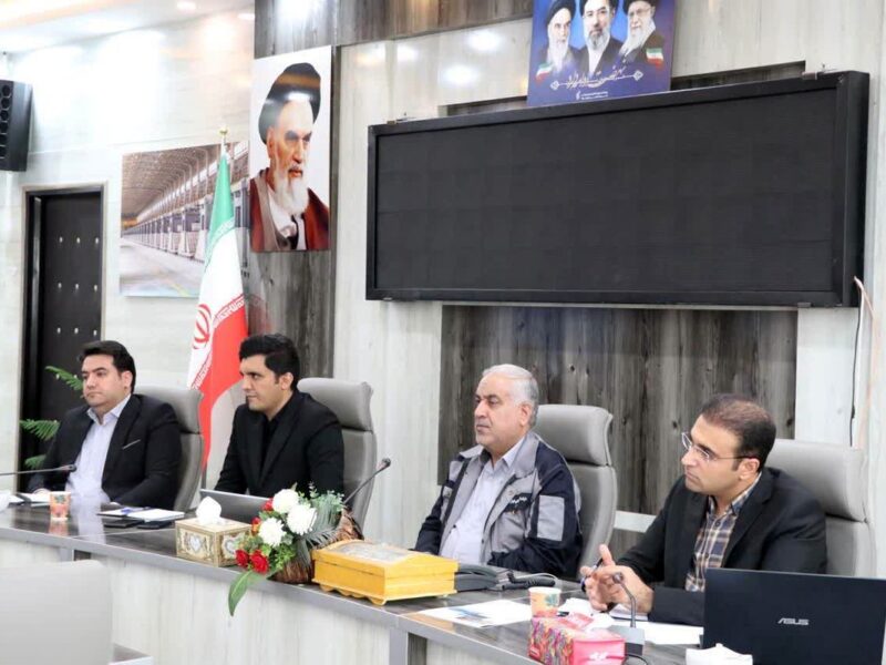 با حضور سرپرست شرکت آلومینای ایران؛ نشست های تخصصی بررسی چالش ها و گلوگاه های تولید با هدف ارتقاء بهره‌وری و تحقق تولید پایدار برگزار شد – جمهور نیوز