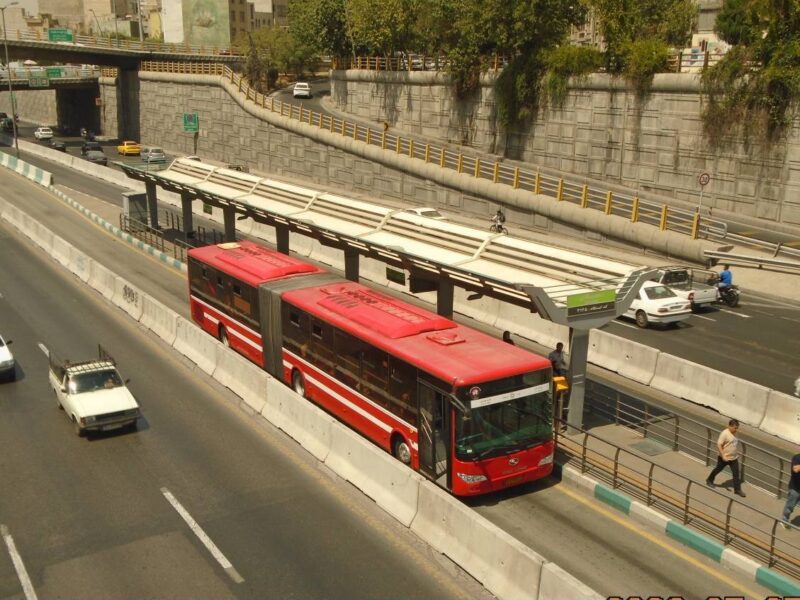 ایمنسازی مسیر ویژه اتوبوسهای تندرو در محدوده ایستگاه BRT سبلان – جمهور نیوز