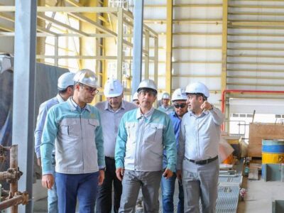 مدیر عامل گروه فولاد مبارکه از روند بازسازی بخش‌های آسیب دیده نیروگاه سیکل ترکیبی ۹۱۴ مگاواتی و مگامدول های شهید خرازی بازدید کرد – جمهور نیوز