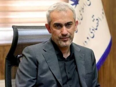 اقتصاد ایران باید بر پایه علم و دانش اداره شود