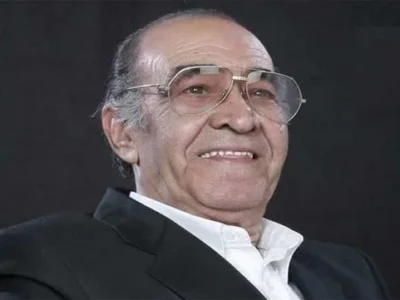استاندار اصفهان و مدیرعامل صندوق اعتباری هنر از استاد ایرج خواجه‌امیری عیادت کردند